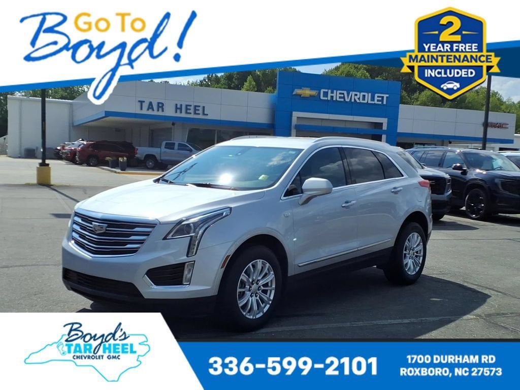 2017 Cadillac XT5 FWD in Radiant Silver Metallic — front three-quarter view